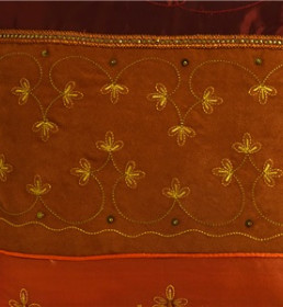 ΜΑΞΙΛΑΡΙ ΤΡΙΧΡΩΜΟ ΑΠΟ ΤΑΦΤΑ ΚΑΙ ΚΑΣΤΟΡΙ, ΜΕ ΚΕΝΤΗΜΑ ΚΑΙ ΓΕΜΙΣΗ